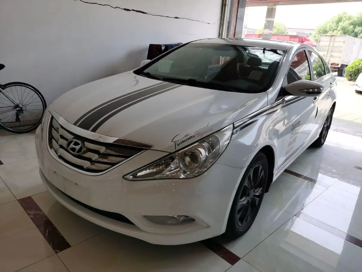 2011 Hyundai Sonata 2.0L 165HP L4 6AT