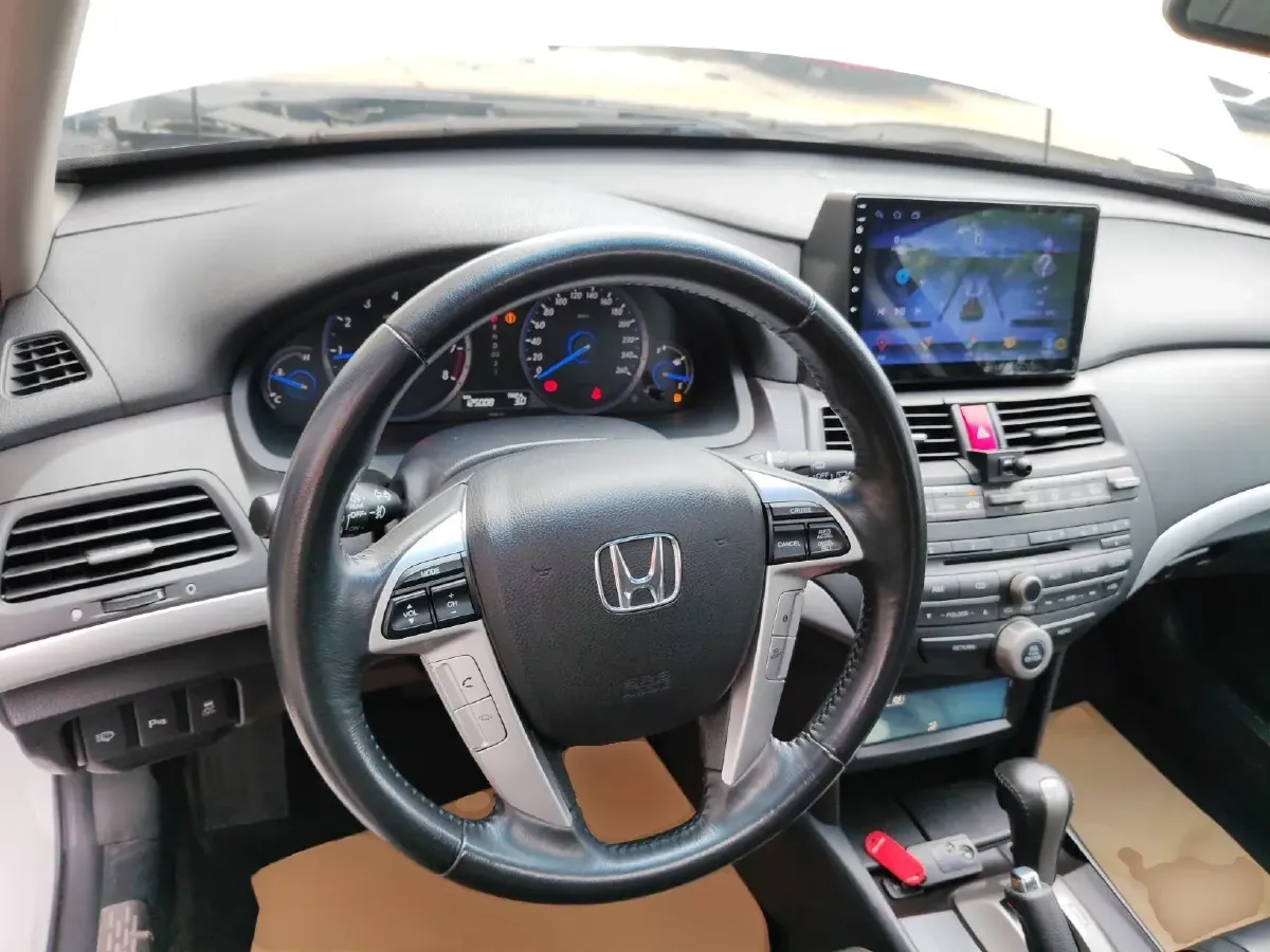 2012 Honda Crosstour 2.4L 197HP L4 5AT,autocango,china used car exporter,china ev exporter,chinese used car exporter,chinese used ev exporter