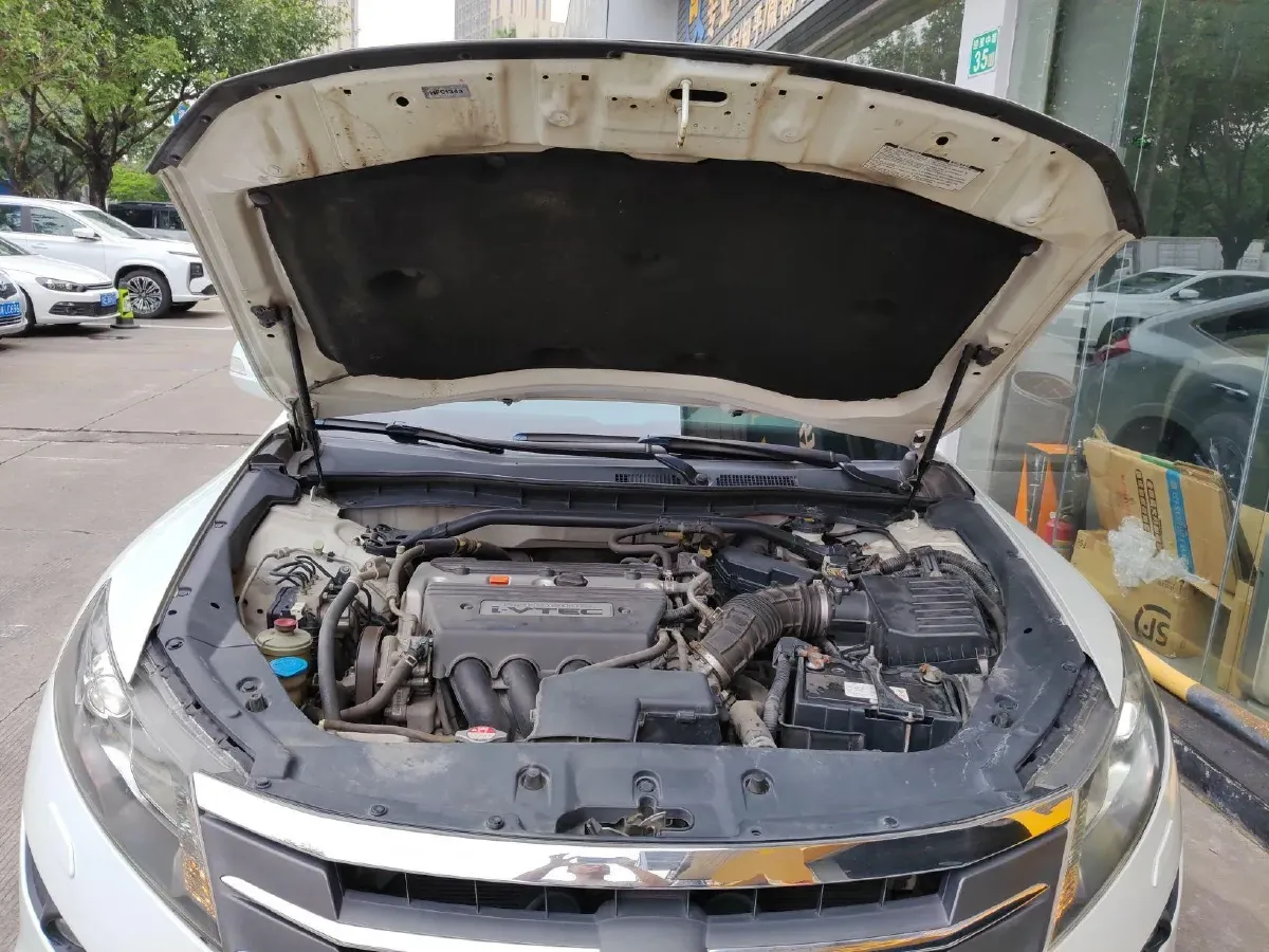 2012 Honda Crosstour 2.4L 197HP L4 5AT,autocango,china used car exporter,china ev exporter,chinese used car exporter,chinese used ev exporter