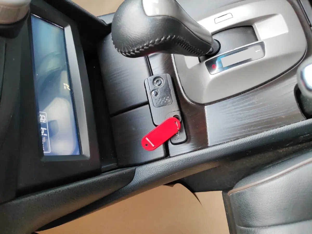 2012 Honda Crosstour 2.4L 197HP L4 5AT,autocango,china used car exporter,china ev exporter,chinese used car exporter,chinese used ev exporter