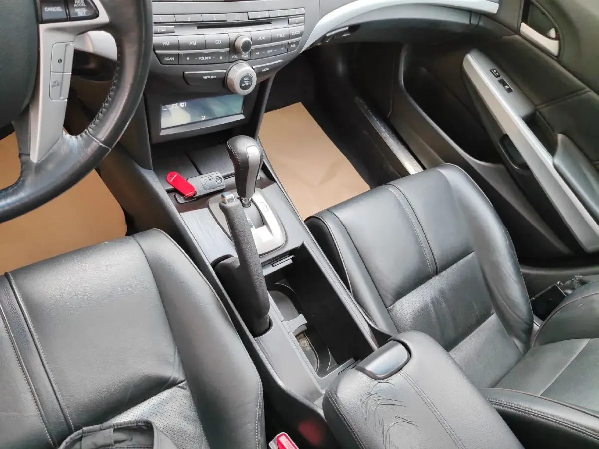 2012 Honda Crosstour 2.4L 197HP L4 5AT,autocango,china used car exporter,china ev exporter,chinese used car exporter,chinese used ev exporter