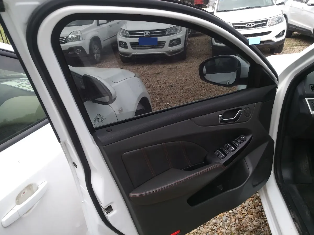 2016 Chery Arrizo 7 1.5T 152HP L4 5MT,autocango,china used car exporter,china ev exporter,chinese used car exporter,chinese used ev exporter