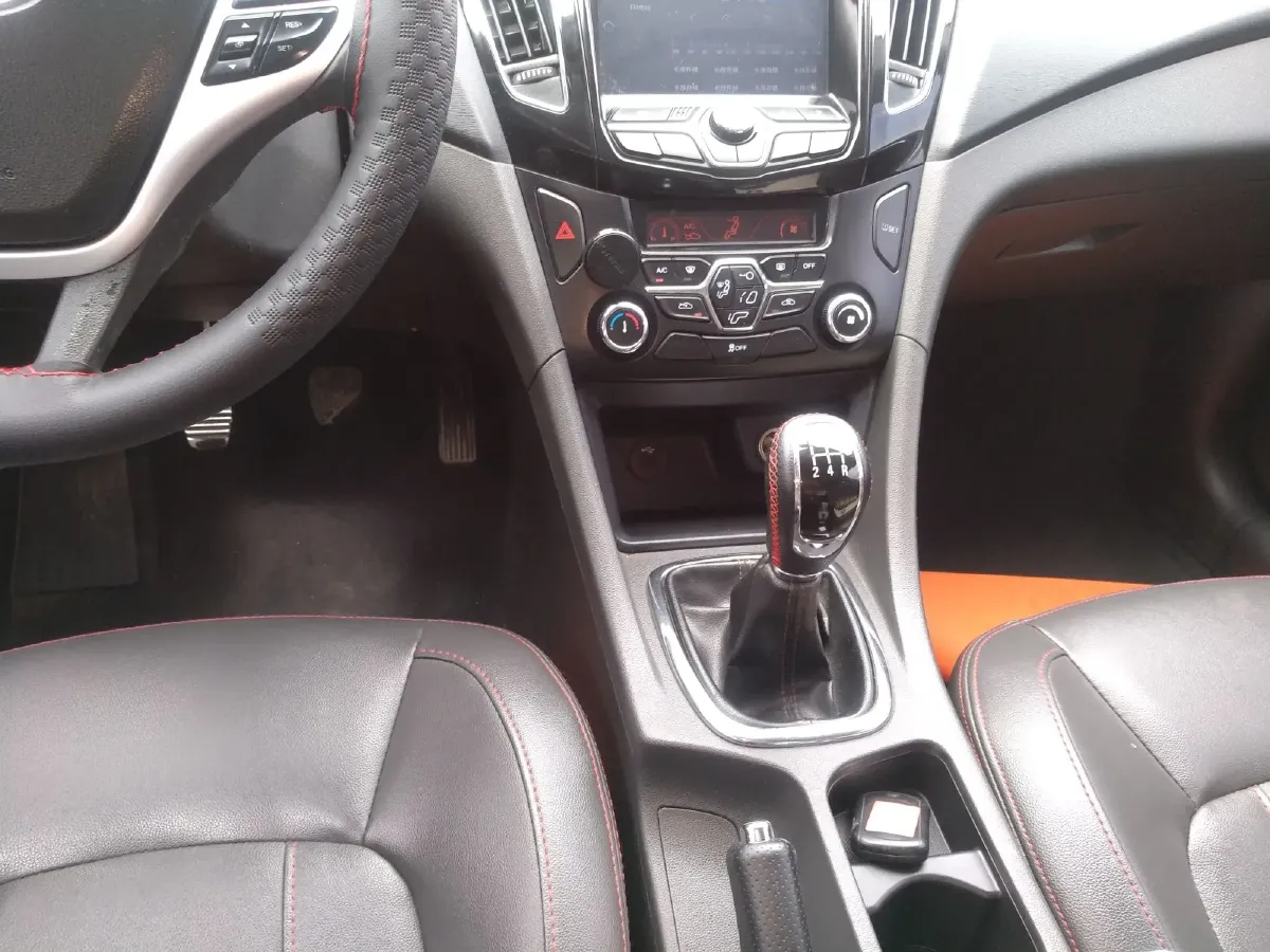 2016 Chery Arrizo 7 1.5T 152HP L4 5MT,autocango,china used car exporter,china ev exporter,chinese used car exporter,chinese used ev exporter