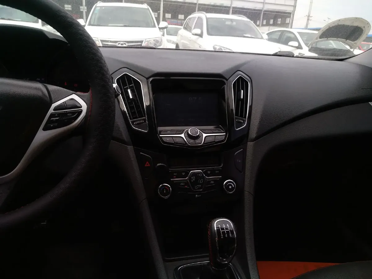 2016 Chery Arrizo 7 1.5T 152HP L4 5MT,autocango,china used car exporter,china ev exporter,chinese used car exporter,chinese used ev exporter