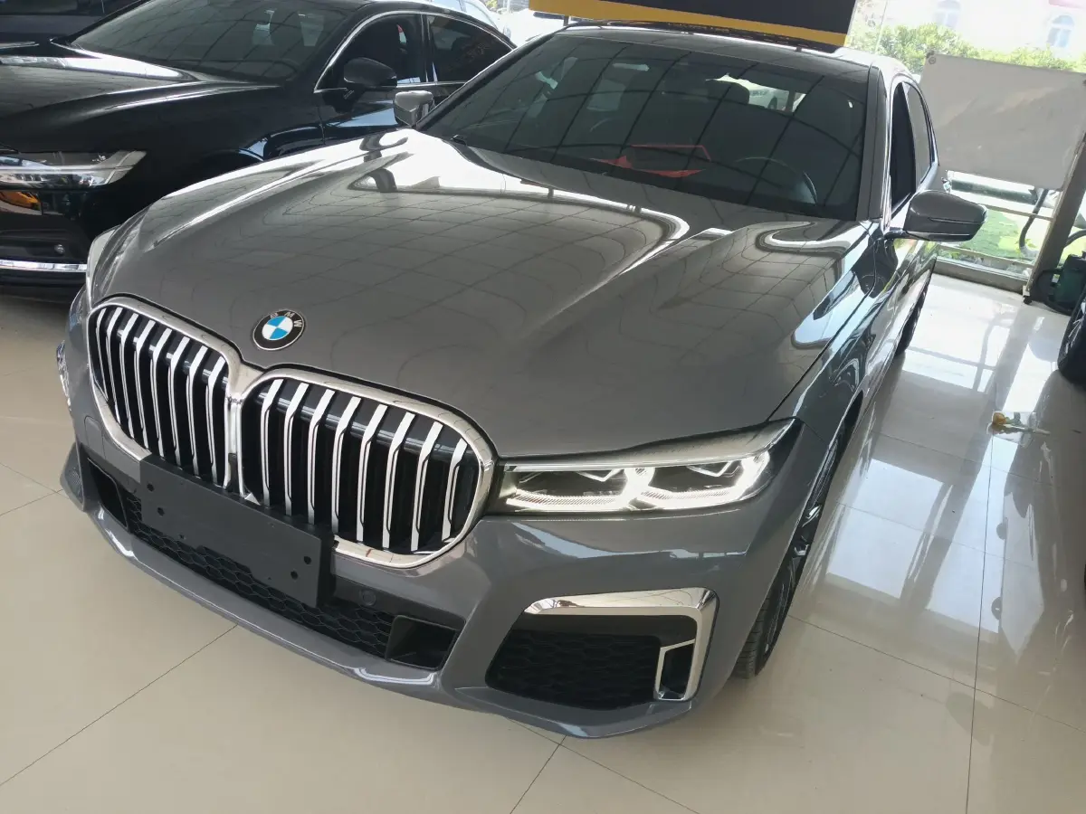 2019 BMW 7 Series 3.0T 340HP L6 8AT