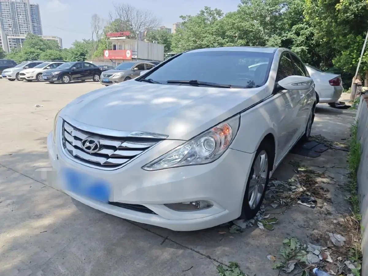 2011 Hyundai Sonata 2.0L 165HP L4 6AT