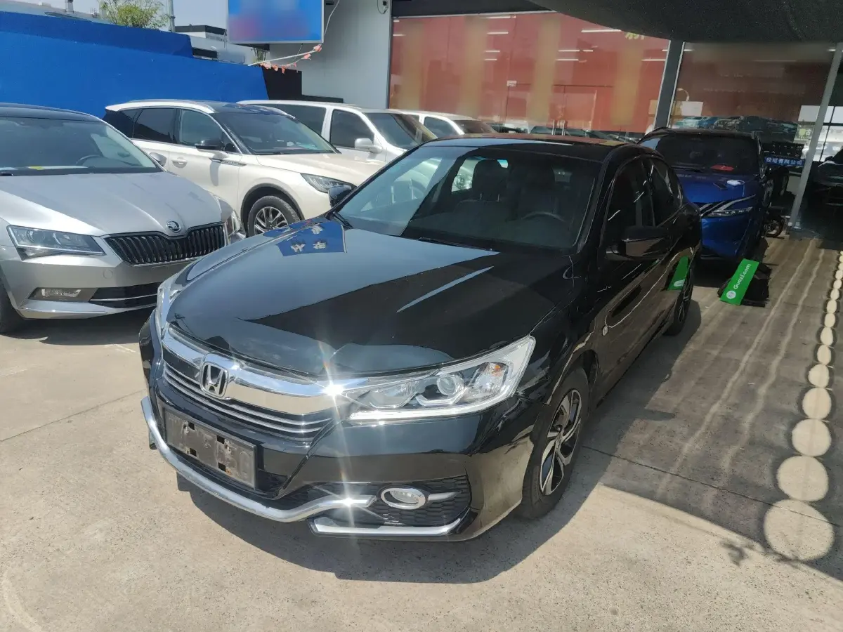2016 Honda Accord 2.0L 155HP L4 CVT