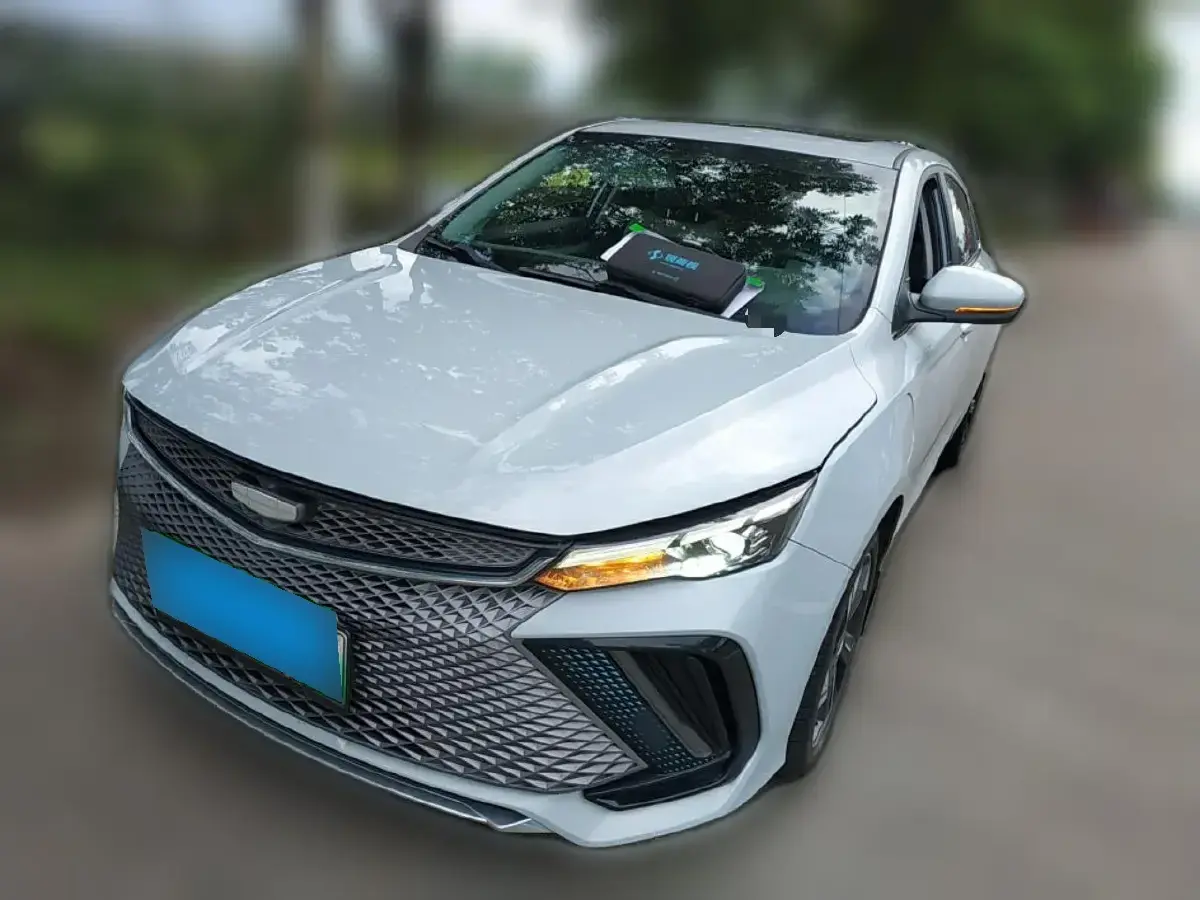 2022 Geely Emgrand L HiP 1.5T 181HP L4 3DHT PHEV 15.5KWH