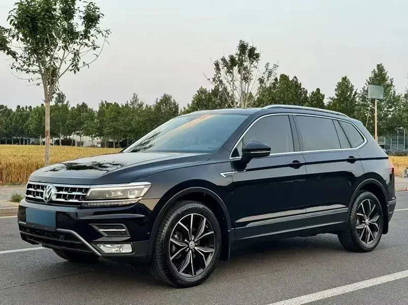 2018 Volkswagen Tiguan L 2.0T 186HP L4 7DCT