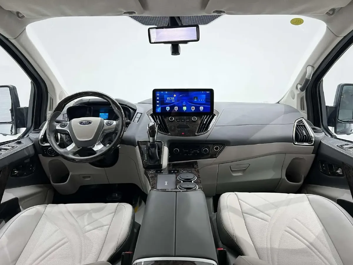 2020 Ford Tourneo 2.0T 203HP L4 6AT,autocango,china used car exporter,china ev exporter,chinese used car exporter,chinese used ev exporter