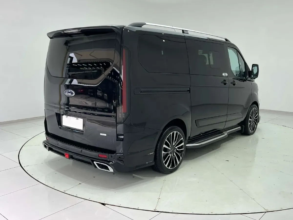 2020 Ford Tourneo 2.0T 203HP L4 6AT,autocango,china used car exporter,china ev exporter,chinese used car exporter,chinese used ev exporter