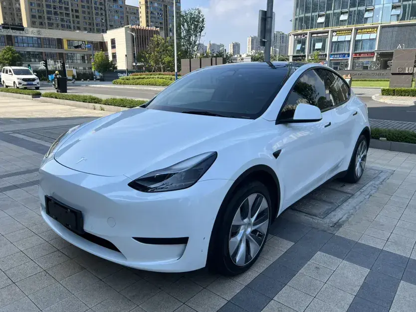 2022 Tesla Model Y BEV 60KWH