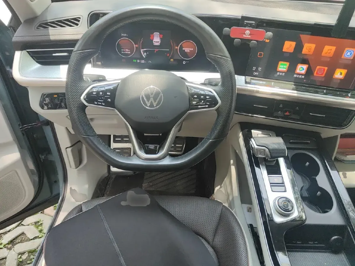 2023 Volkswagen Tavendor 2.0T 220HP L4 7DCT,autocango,china used car exporter,china ev exporter,chinese used car exporter,chinese used ev exporter