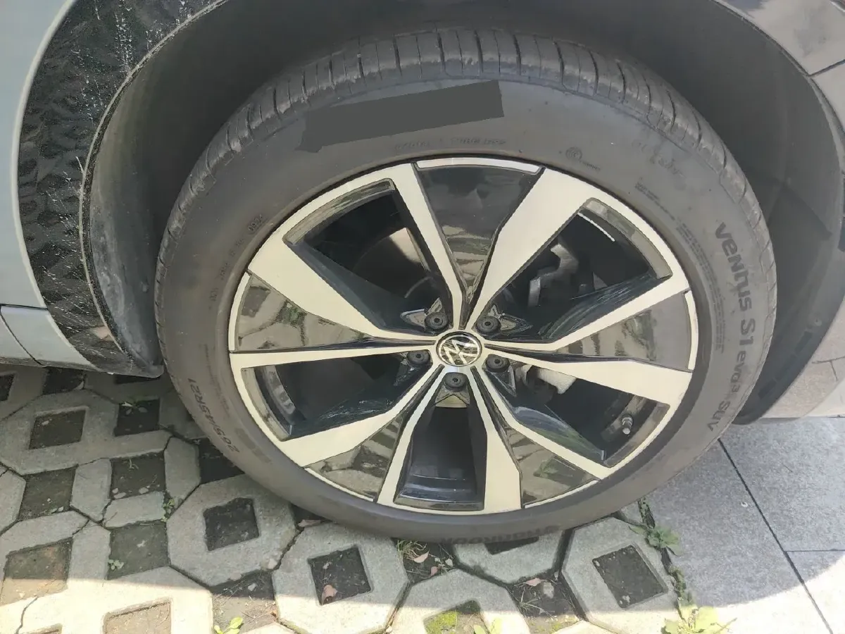 2023 Volkswagen Tavendor 2.0T 220HP L4 7DCT,autocango,china used car exporter,china ev exporter,chinese used car exporter,chinese used ev exporter