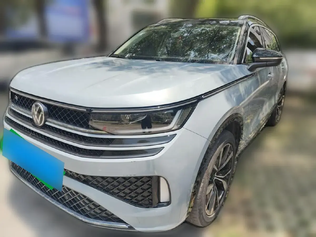 2023 Volkswagen Tavendor 2.0T 220HP L4 7DCT