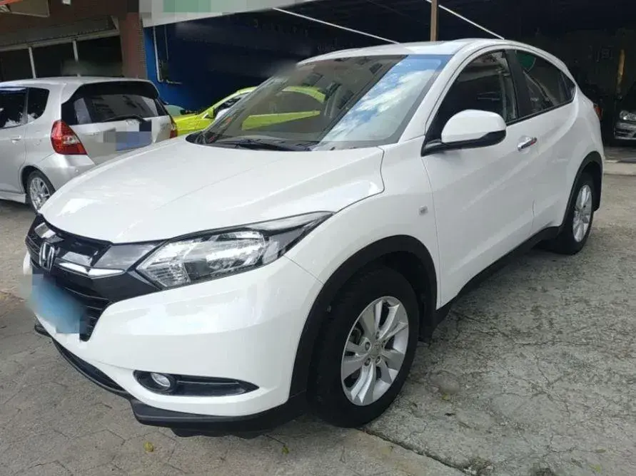 2015 Honda Vezel 1.5L 131HP L4 CVT