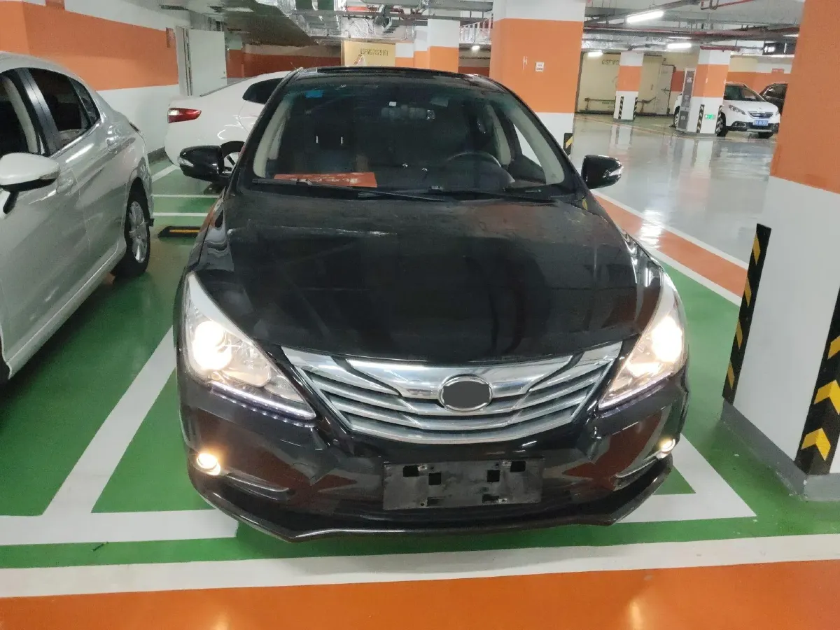 2014 BYD G5 1.5T 154HP L4 6DCT,autocango,china used car exporter,china ev exporter,chinese used car exporter,chinese used ev exporter