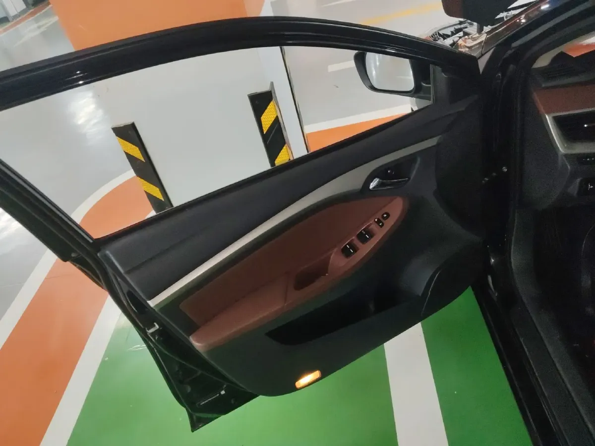 2014 BYD G5 1.5T 154HP L4 6DCT,autocango,china used car exporter,china ev exporter,chinese used car exporter,chinese used ev exporter