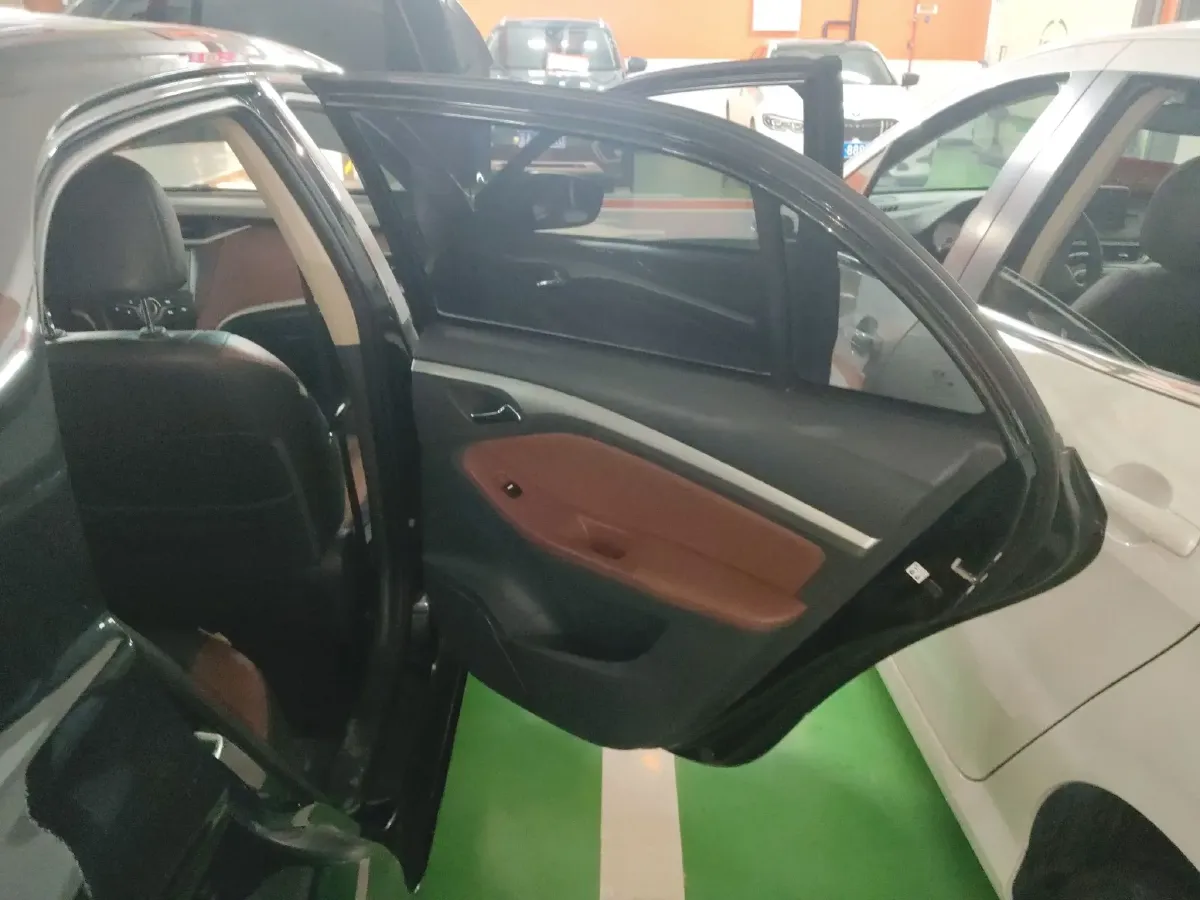 2014 BYD G5 1.5T 154HP L4 6DCT,autocango,china used car exporter,china ev exporter,chinese used car exporter,chinese used ev exporter