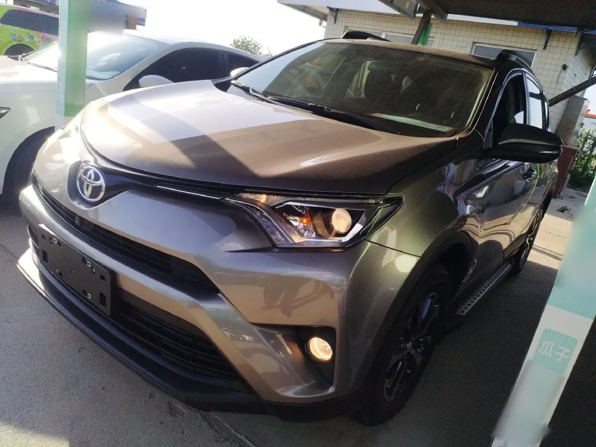2016 Toyota RAV4 2.0L 151HP L4 CVT