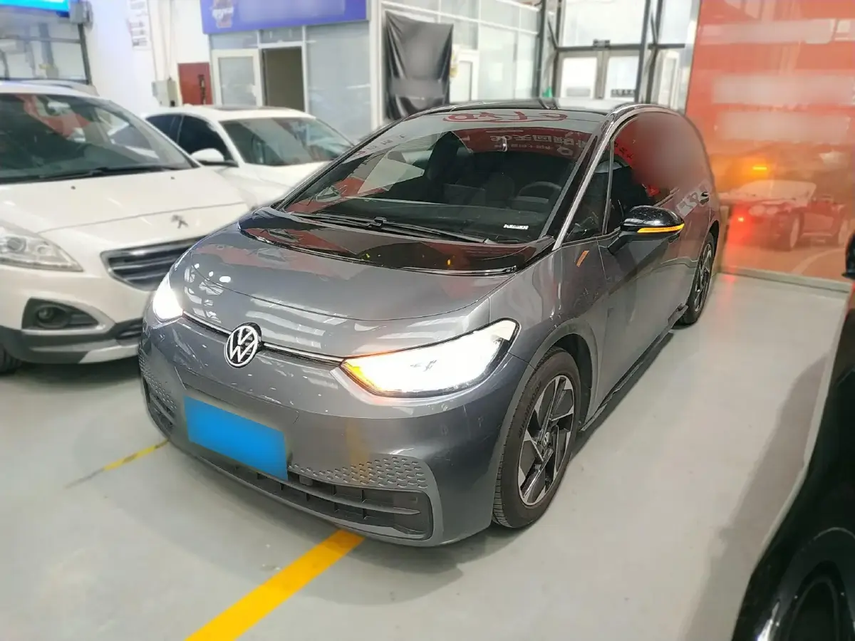 2024 Volkswagen ID.3 BEV 52.8KWH