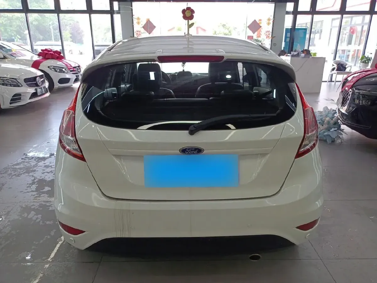 2013 Ford Fiesta 1.5L 110HP L4 6DCT,autocango,china used car exporter,china ev exporter,chinese used car exporter,chinese used ev exporter