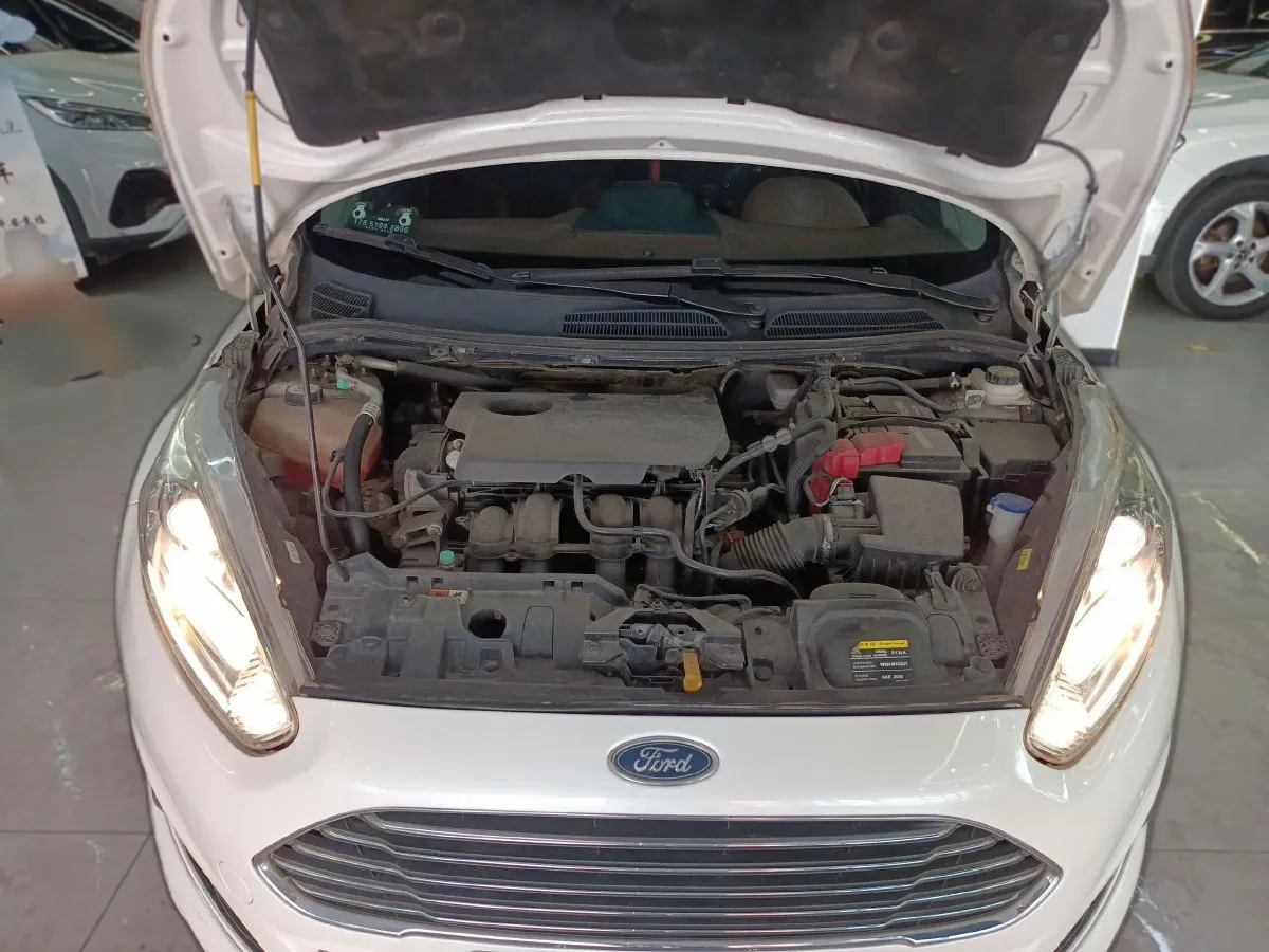 2013 Ford Fiesta 1.5L 110HP L4 6DCT,autocango,china used car exporter,china ev exporter,chinese used car exporter,chinese used ev exporter