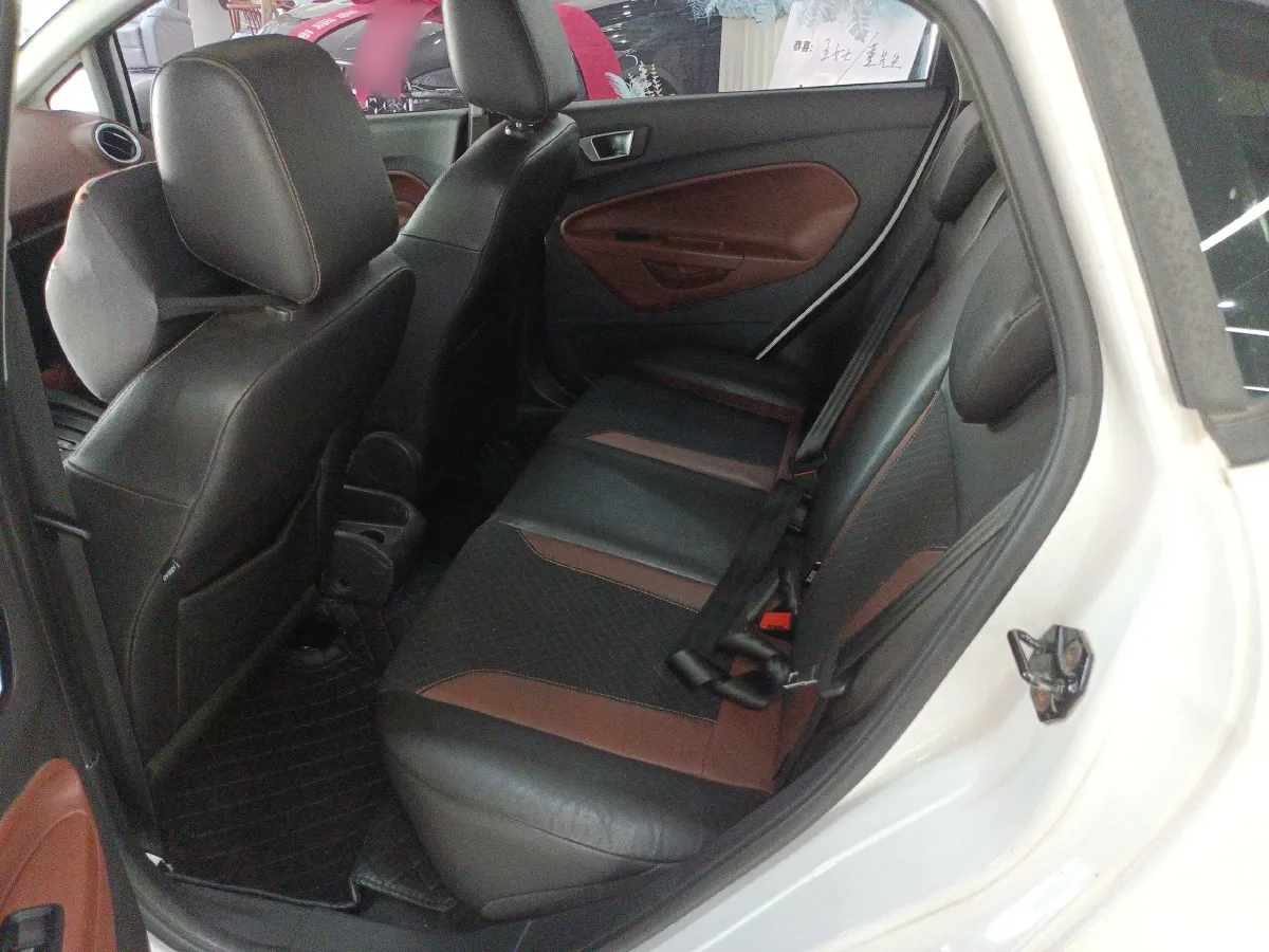 2013 Ford Fiesta 1.5L 110HP L4 6DCT,autocango,china used car exporter,china ev exporter,chinese used car exporter,chinese used ev exporter