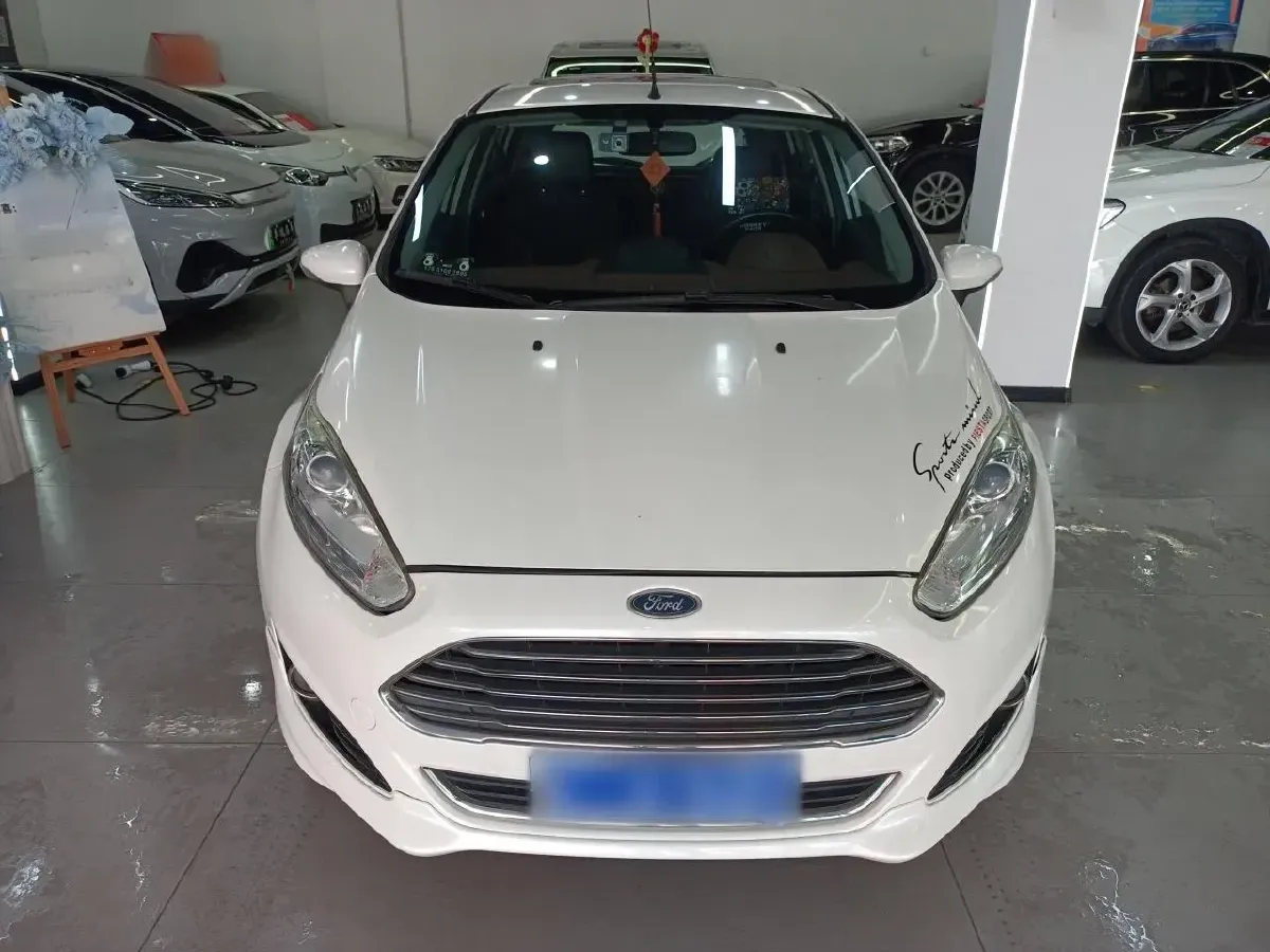 2013 Ford Fiesta 1.5L 110HP L4 6DCT,autocango,china used car exporter,china ev exporter,chinese used car exporter,chinese used ev exporter