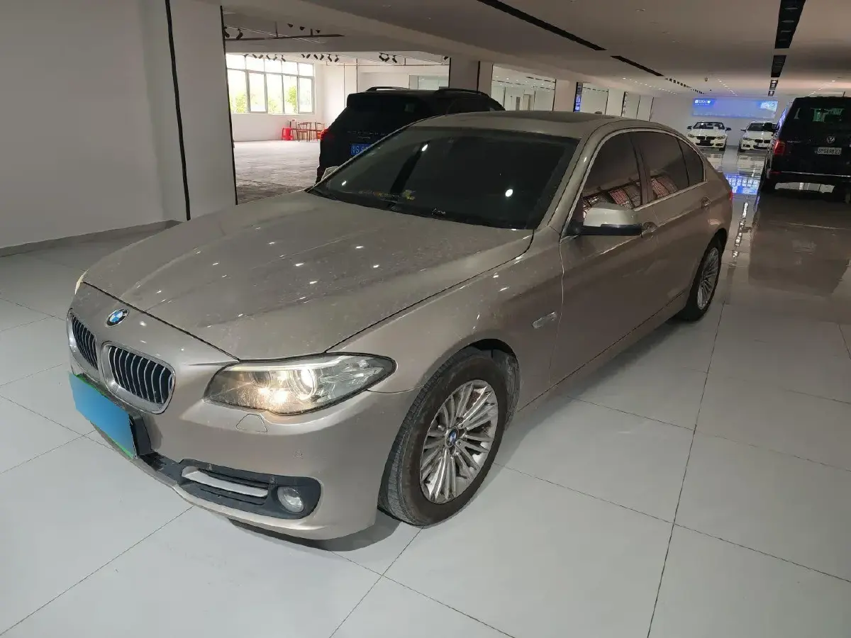 2014 BMW 5 Series 2.0T 218HP L4 8AT