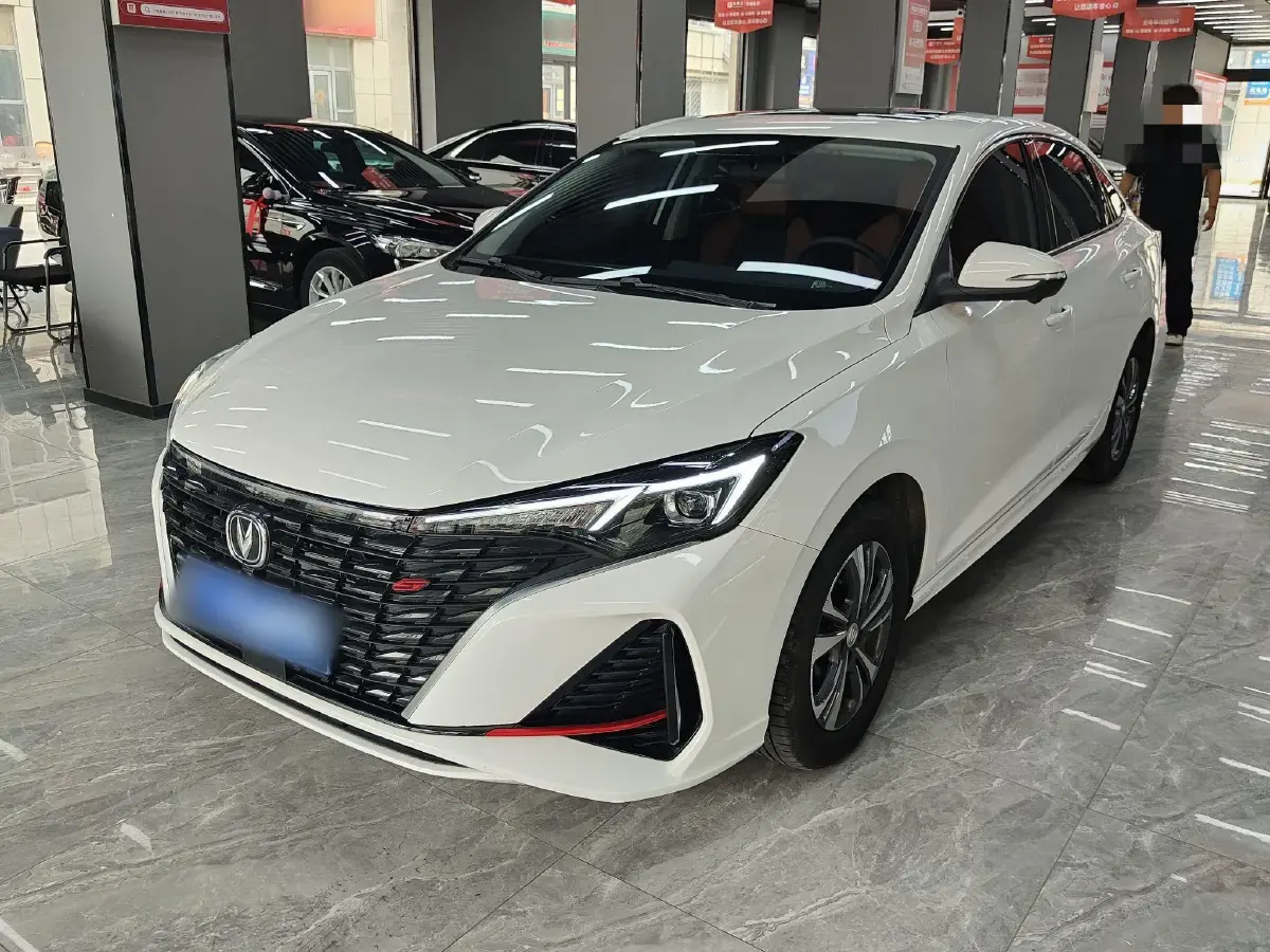 2023 ChangAn Eado 1.4T 160HP L4 7DCT 2023 ChangAn Eado 1.4T 160HP L4 7DCT