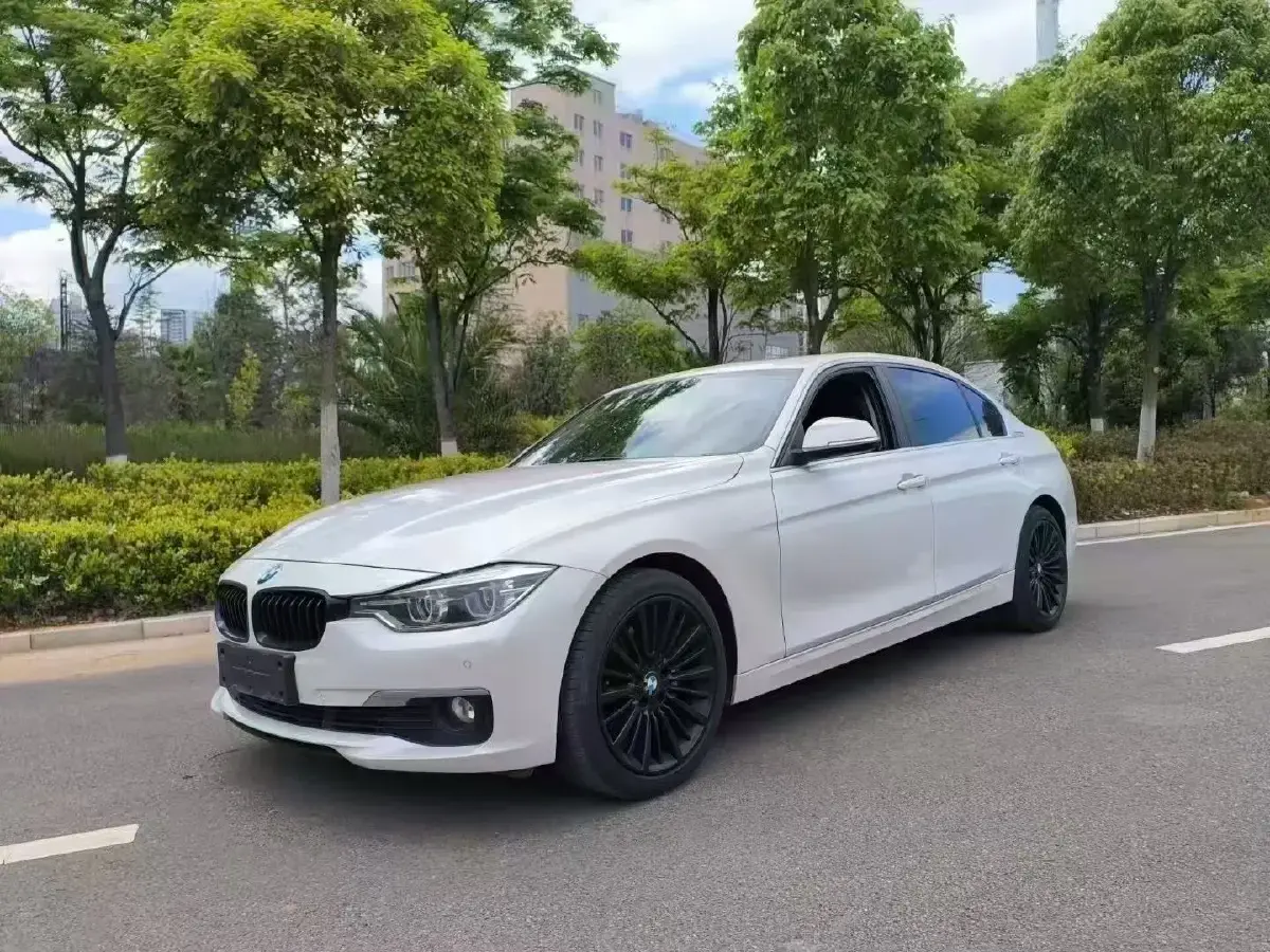 2018 BMW 3 Series 2.0T 184HP L4 8AT