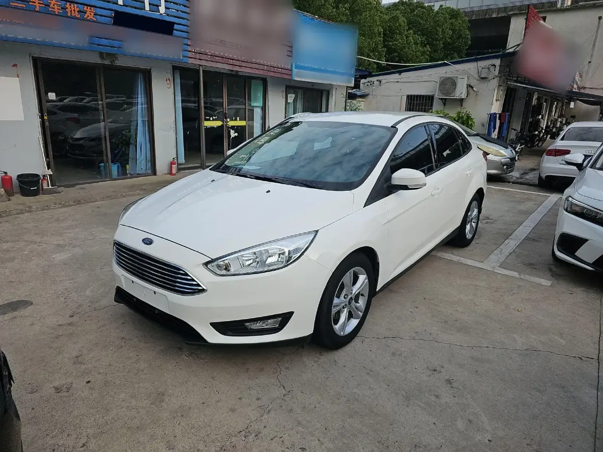 2017 Ford Focus 1.6L 125HP L4 6DCT