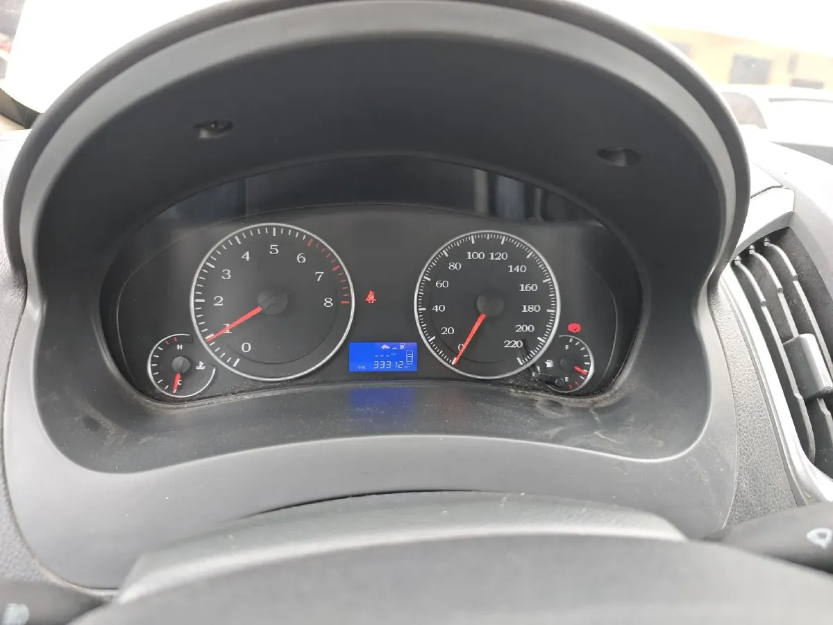 2017 Geely KingKong 1.5L 94HP L4 5MT,autocango,china used car exporter,china ev exporter,chinese used car exporter,chinese used ev exporter