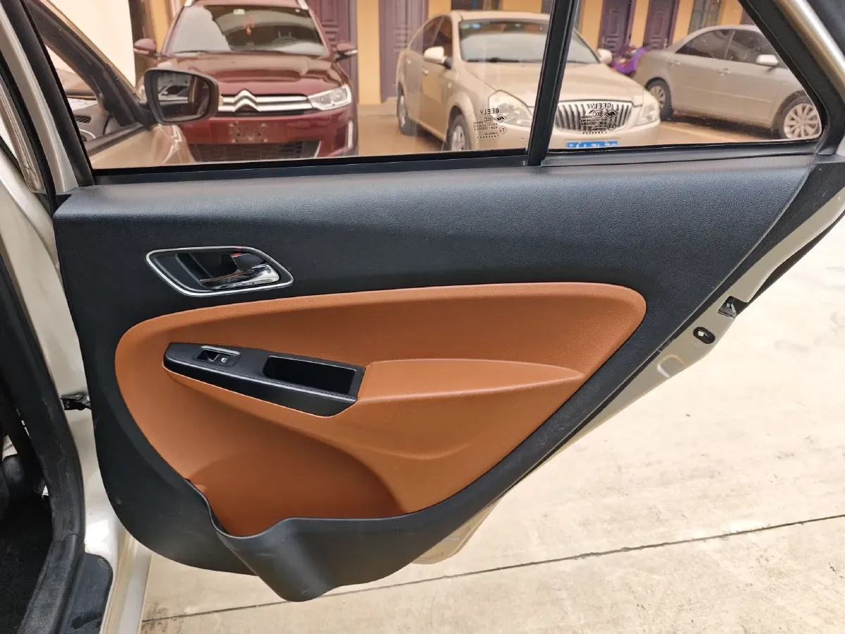 2017 Geely KingKong 1.5L 94HP L4 5MT,autocango,china used car exporter,china ev exporter,chinese used car exporter,chinese used ev exporter