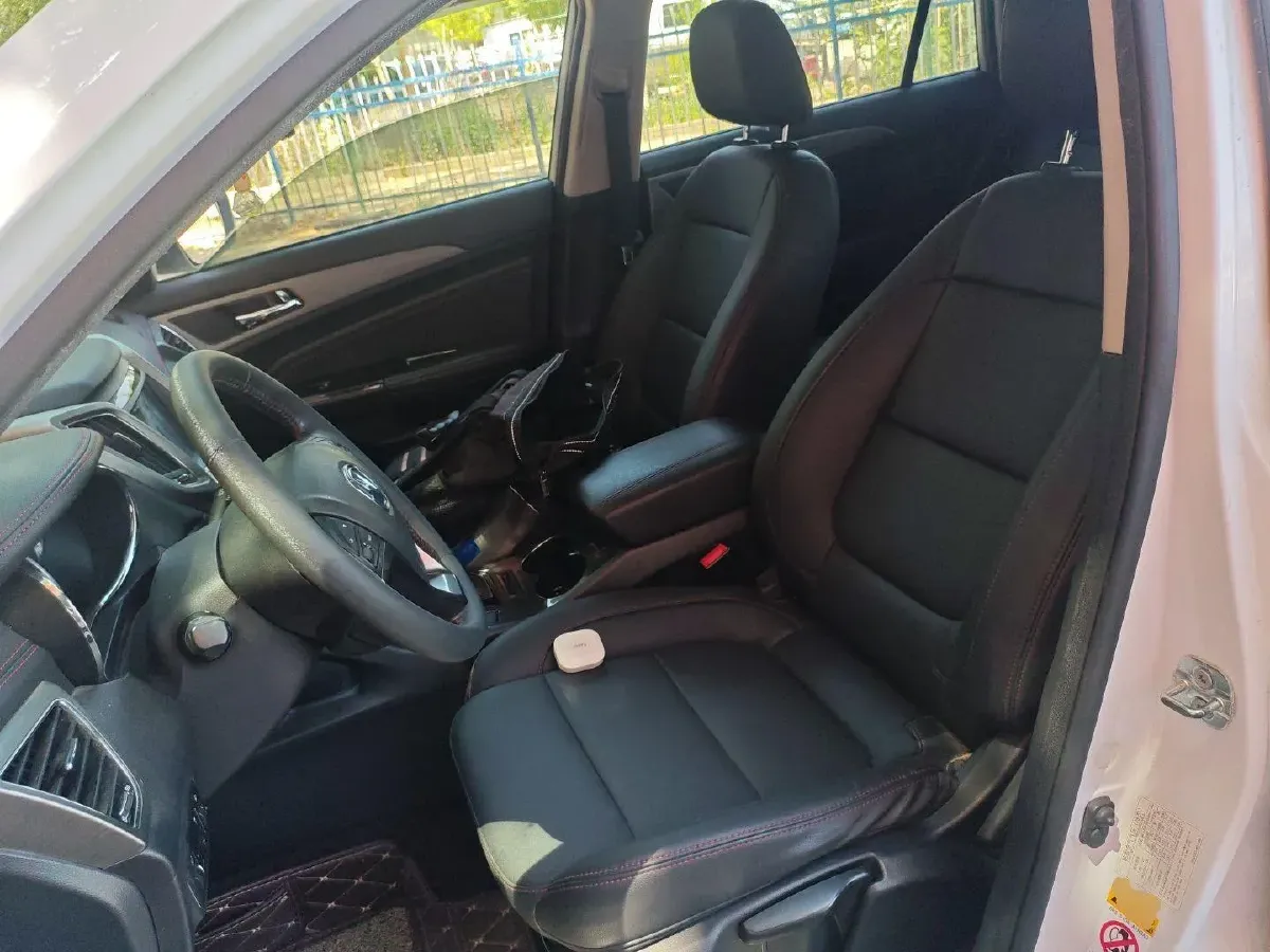 2017 ChangAn CS75 1.5T 170HP L4 6AT,autocango,china used car exporter,china ev exporter,chinese used car exporter,chinese used ev exporter