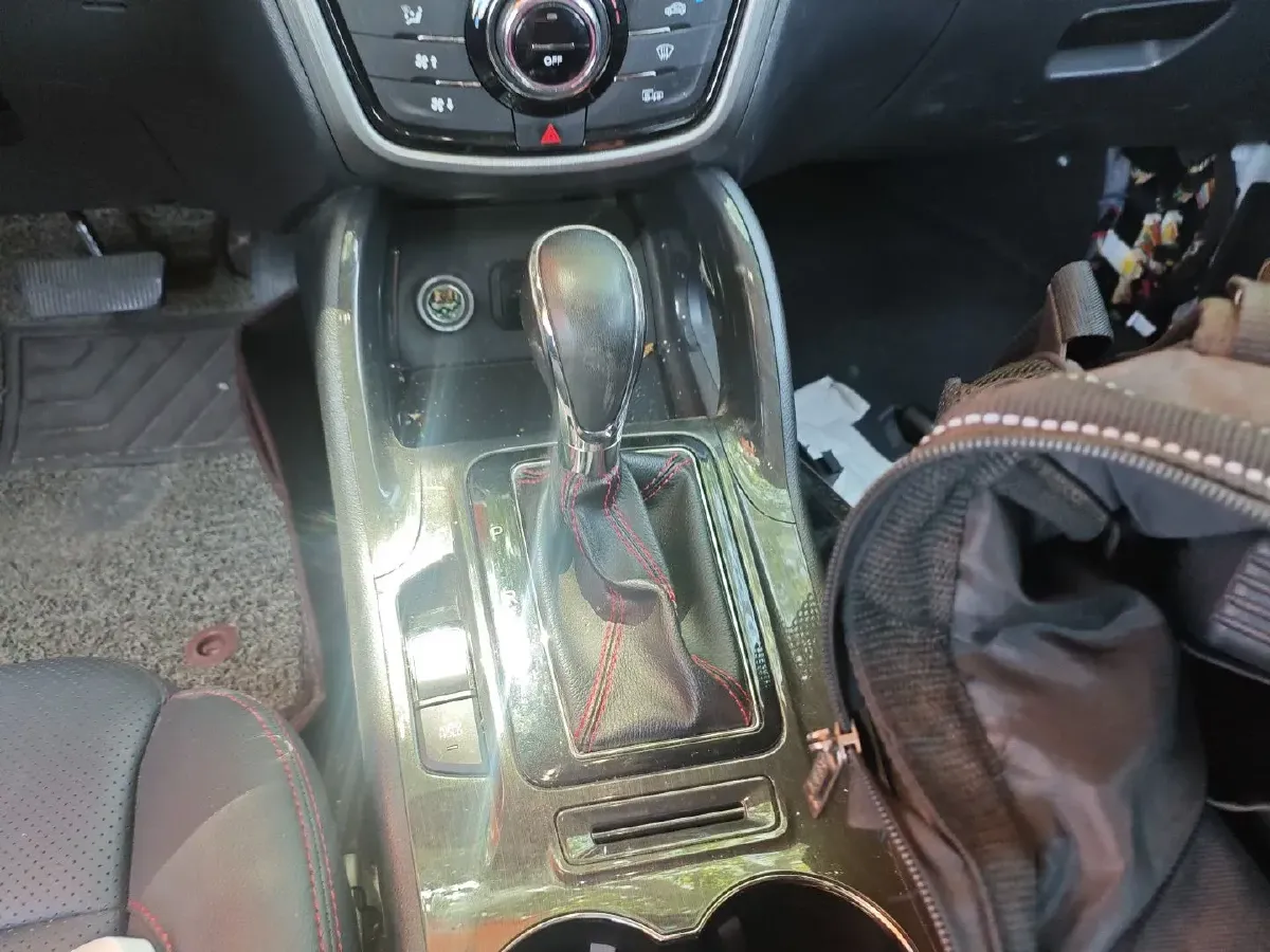 2017 ChangAn CS75 1.5T 170HP L4 6AT,autocango,china used car exporter,china ev exporter,chinese used car exporter,chinese used ev exporter