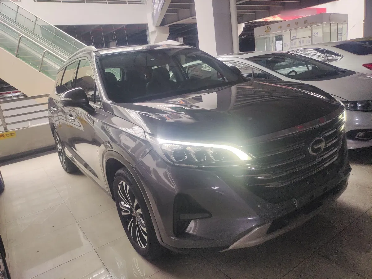 2021 GAC Trumpchi GS5 1.5T 169HP L4 6AT,autocango,china used car exporter,china ev exporter,chinese used car exporter,chinese used ev exporter