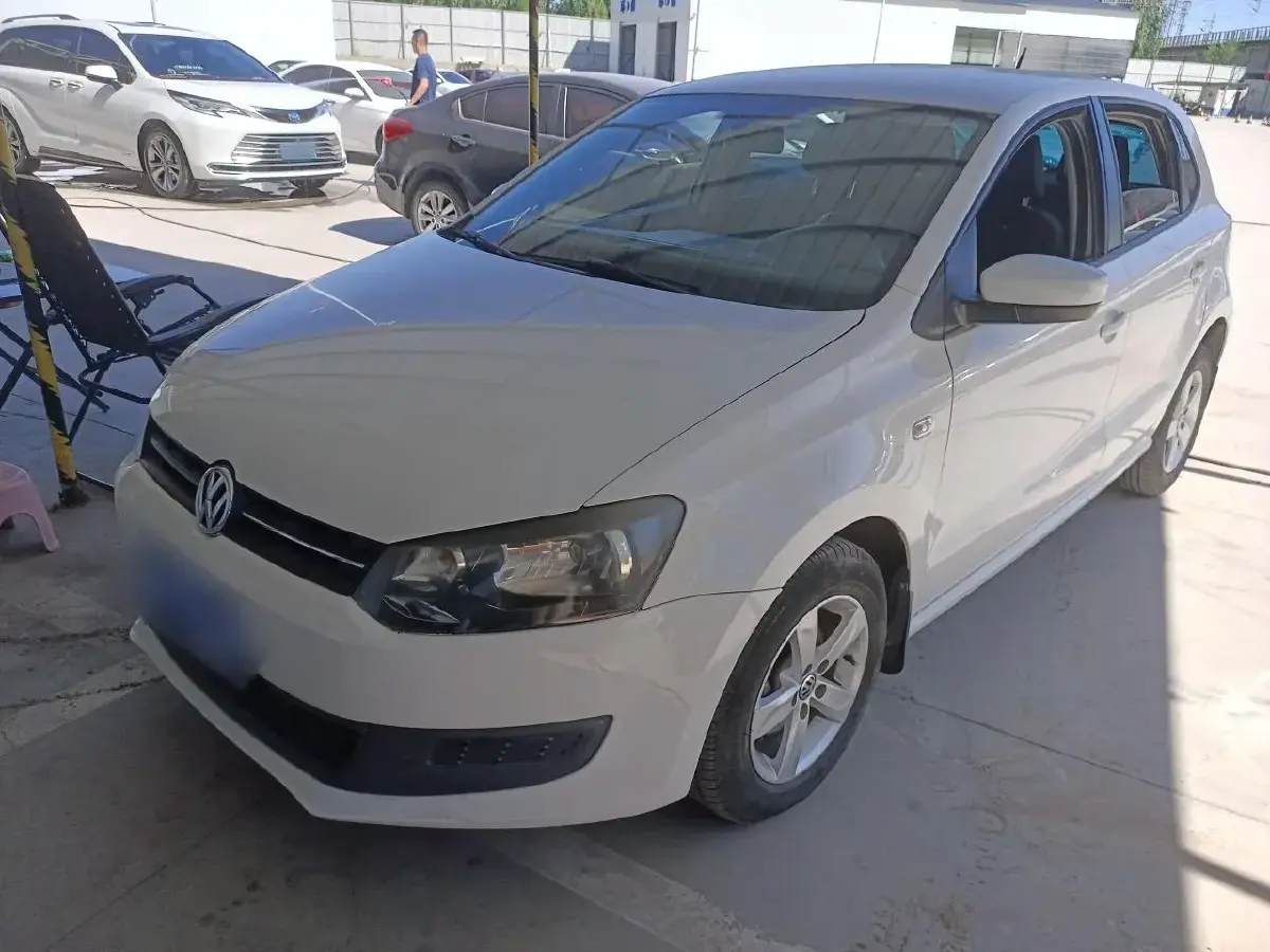 2013 Volkswagen Polo 1.4L 86HP L4 5MT