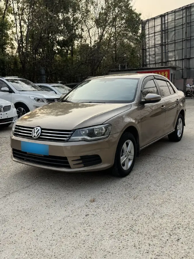 2014 Volkswagen Bora 1.6L 105HP L4 6AT
