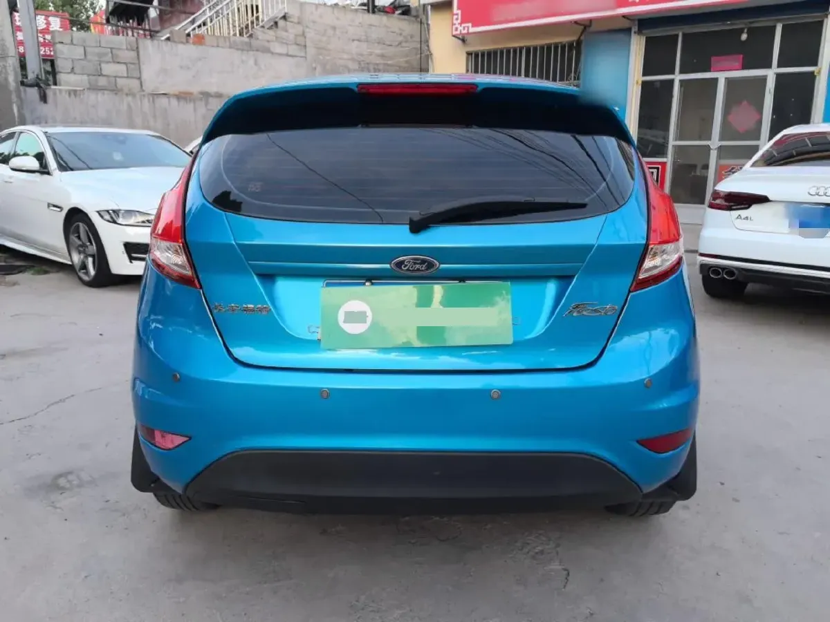 2013 Ford Fiesta 1.5L 110HP L4 6DCT,autocango,china used car exporter,china ev exporter,chinese used car exporter,chinese used ev exporter