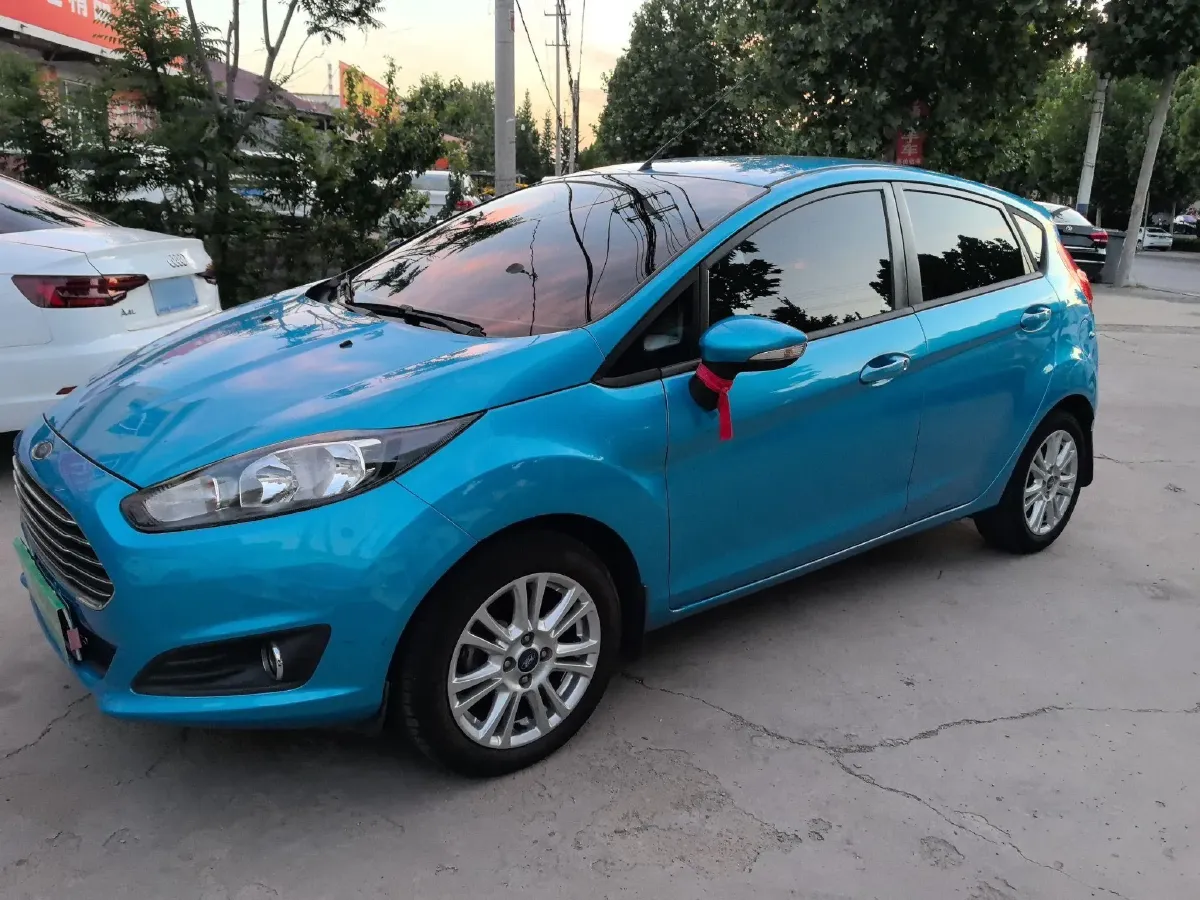 2013 Ford Fiesta 1.5L 110HP L4 6DCT,autocango,china used car exporter,china ev exporter,chinese used car exporter,chinese used ev exporter