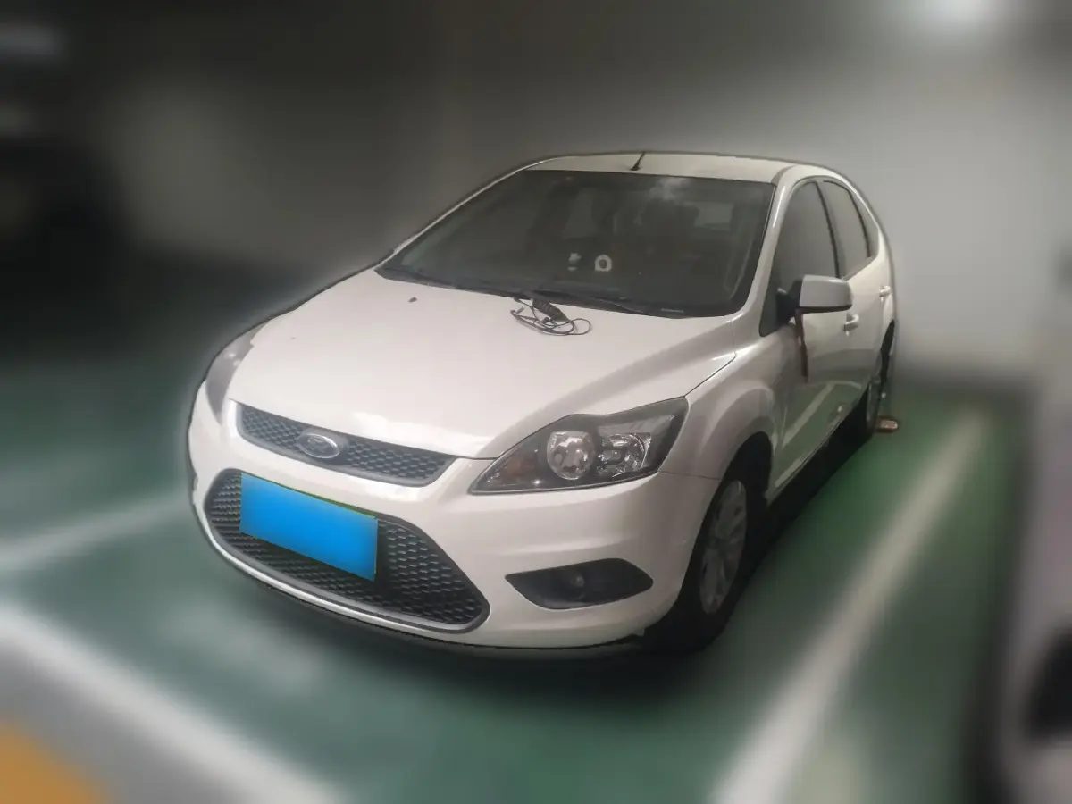 2013 Ford Focus 1.8L 124HP L4 4AT