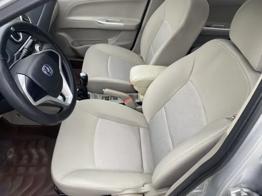 2015 ChangAn Alsvin V3 1.4L 101HP L4 5MT,autocango,china used car exporter,china ev exporter,chinese used car exporter,chinese used ev exporter