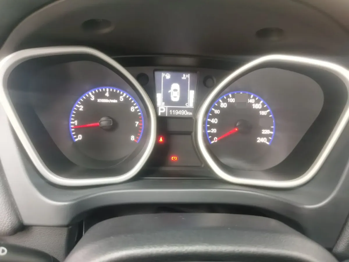 2014 Geely HaoQing SUV 2.4L 162HP L4 6AT,autocango,china used car exporter,china ev exporter,chinese used car exporter,chinese used ev exporter