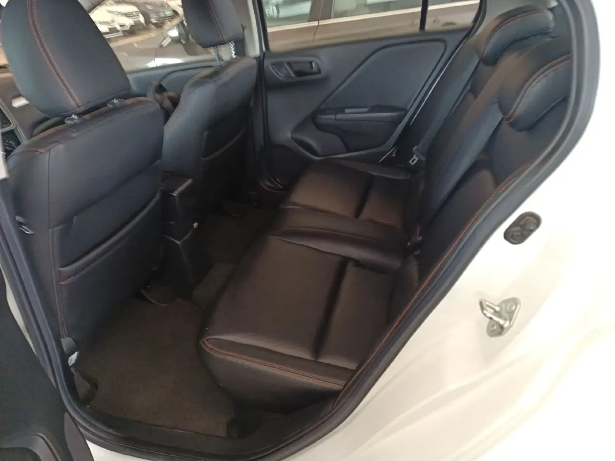 2017 Honda Gienia 1.5L 131HP L4 CVT,autocango,china used car exporter,china ev exporter,chinese used car exporter,chinese used ev exporter