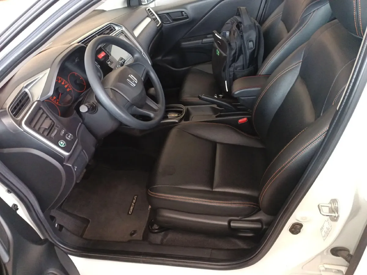 2017 Honda Gienia 1.5L 131HP L4 CVT,autocango,china used car exporter,china ev exporter,chinese used car exporter,chinese used ev exporter