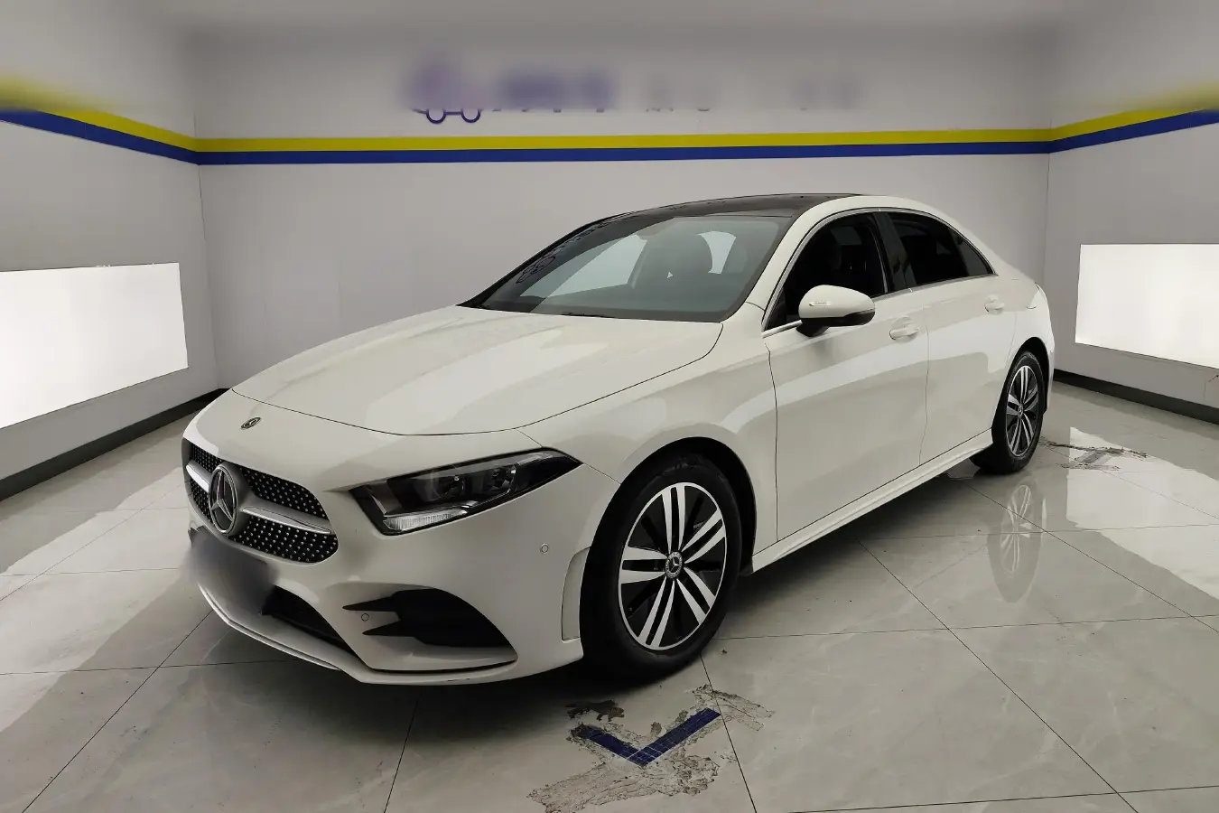 2019 Mercedes-Benz A Class 1.3T 136HP L4 7DCT