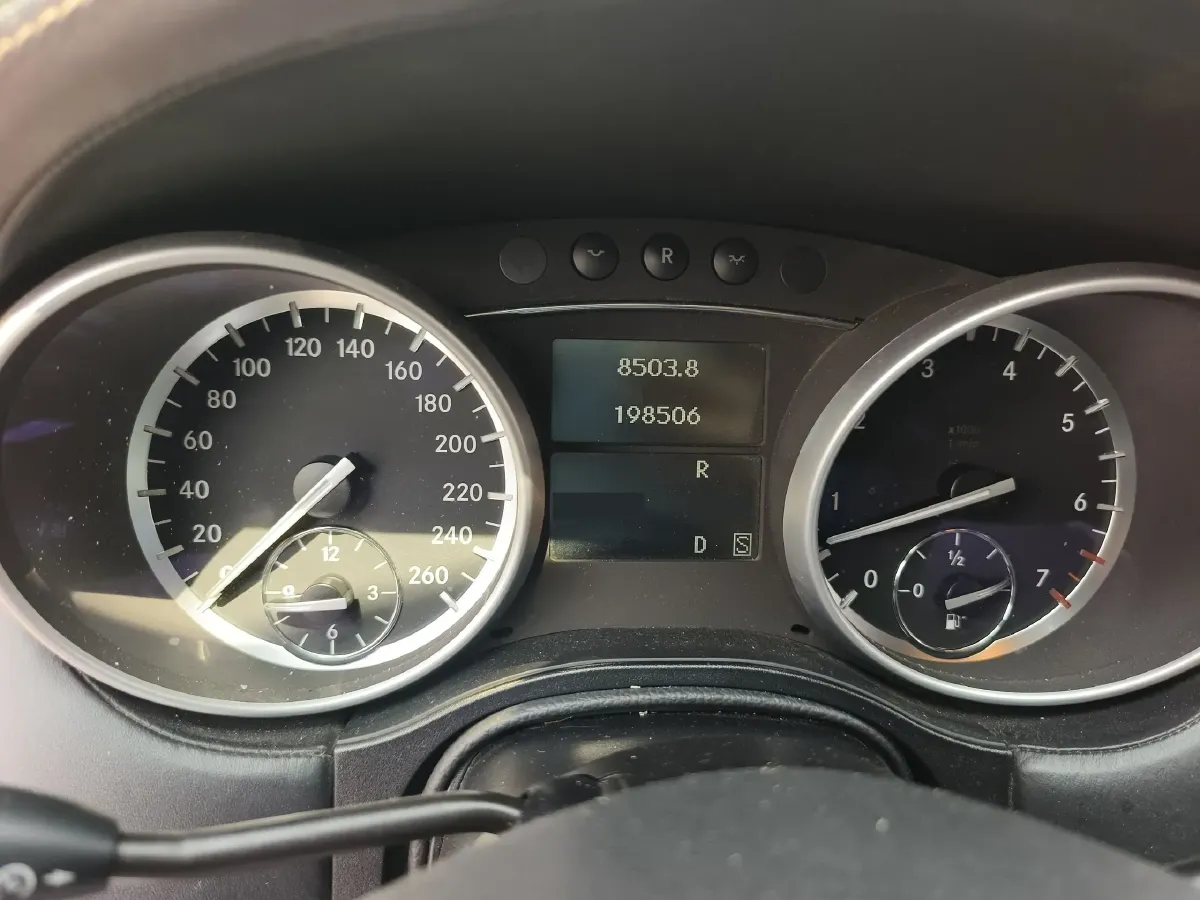 2011 Mercedes-Benz GL Class 4.7L 340HP V8 7AT,autocango,china used car exporter,china ev exporter,chinese used car exporter,chinese used ev exporter