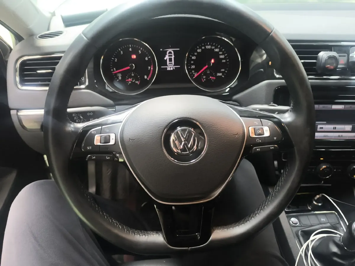 2015 Volkswagen Sagitar 1.4T 131HP L4 5MT,autocango,china used car exporter,china ev exporter,chinese used car exporter,chinese used ev exporter